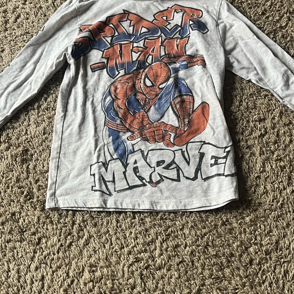 Marvel Spider-Man Gray Long Sleeve Tee